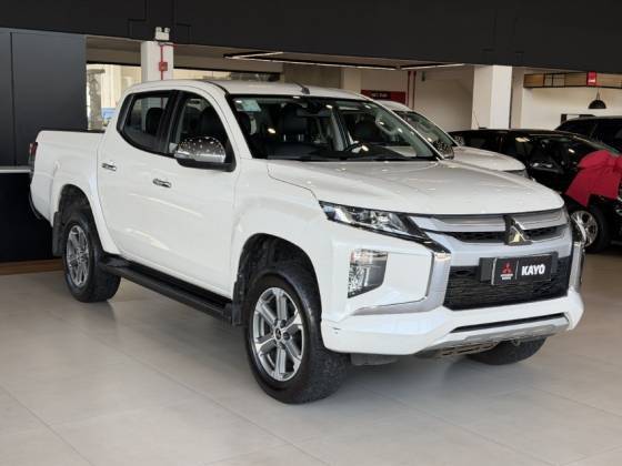 MITSUBISHI L200 TRITON 2.4 16V TURBO DIESEL SPORT HPE CD 4P 4X4 AUTOMÁTICO MITSUBISHI L200 TRITON 2.4 16V TURBO DIESEL SPORT HPE CD 4P 4X4 AUTOMÁTICO